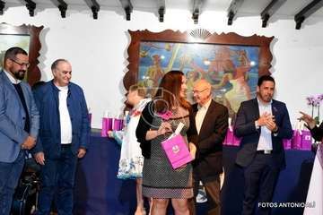 El Casino reconoce la labor sociocomunitaria de un grupo de mujeres de Telde (foto Antonio Alí)